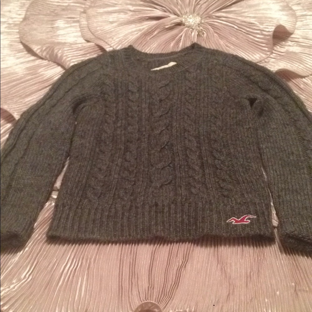 Hollister cable knit sweater